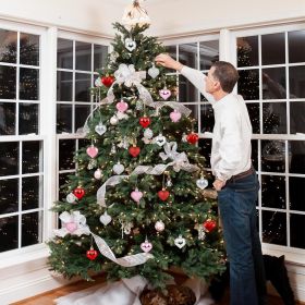 36Pcs Valentines Heart Shaped Ornaments - Valentines Heart Decorations - Red Pink Silver Glitter Heart Shaped Baubles - Romantic Christmas Valent